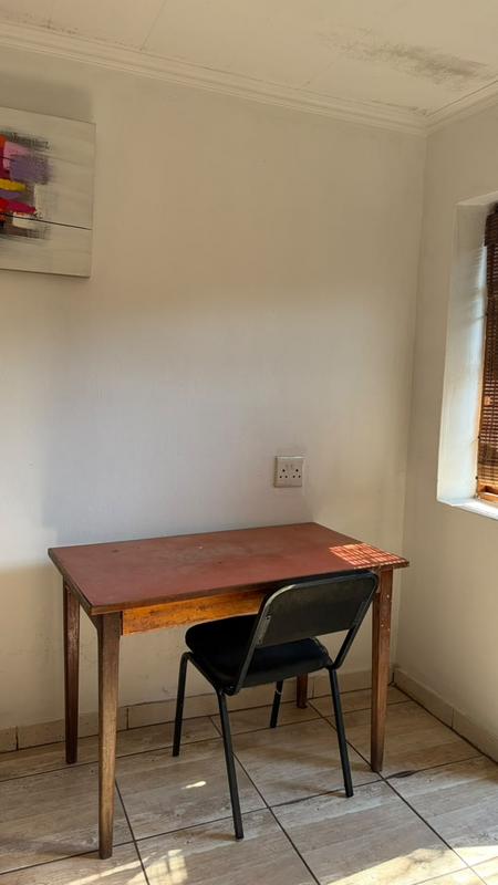 To Let 1 Bedroom Property for Rent in Roosevelt Park Gauteng