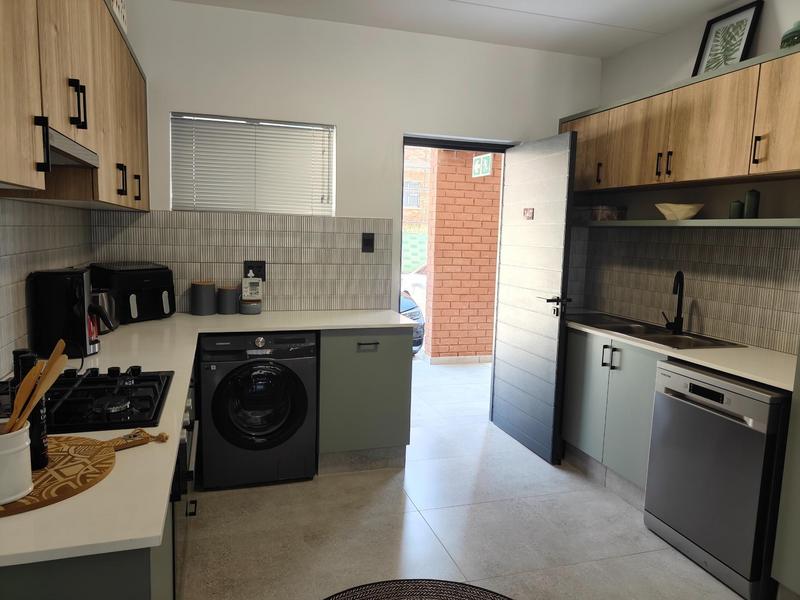 2 Bedroom Property for Sale in Kyalami Gauteng