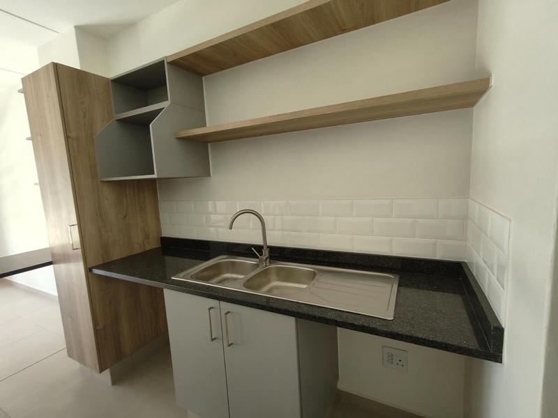 2 Bedroom Property for Sale in Vorna Valley Gauteng