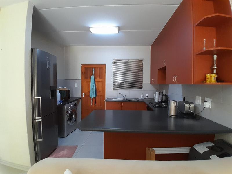 2 Bedroom Property for Sale in Heuwelsig Estate Gauteng