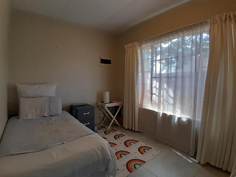 2 Bedroom Property for Sale in Heuwelsig Estate Gauteng