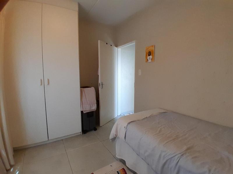 2 Bedroom Property for Sale in Heuwelsig Estate Gauteng