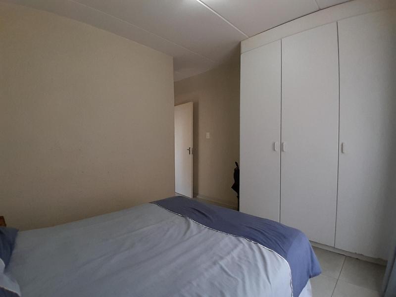 2 Bedroom Property for Sale in Heuwelsig Estate Gauteng