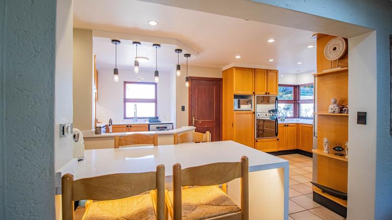 To Let 4 Bedroom Property for Rent in Bedfordview Gauteng