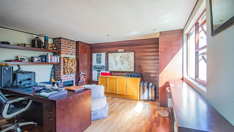 To Let 4 Bedroom Property for Rent in Bedfordview Gauteng