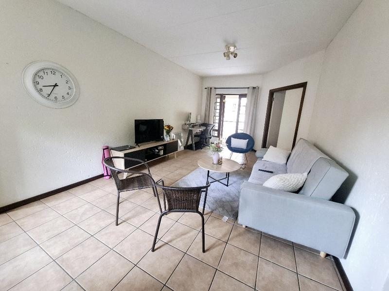 1 Bedroom Property for Sale in Pineslopes Gauteng
