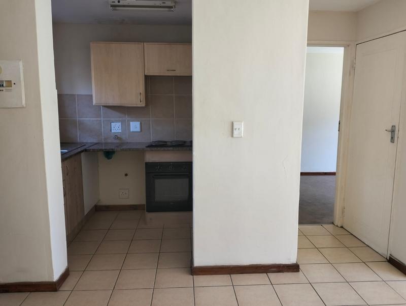 To Let 1 Bedroom Property for Rent in Karenpark Gauteng