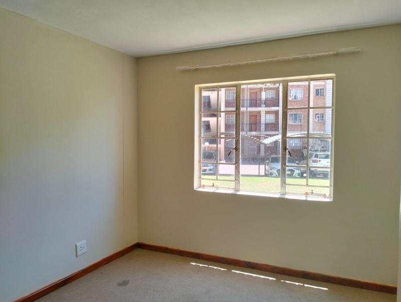 To Let 1 Bedroom Property for Rent in Karenpark Gauteng