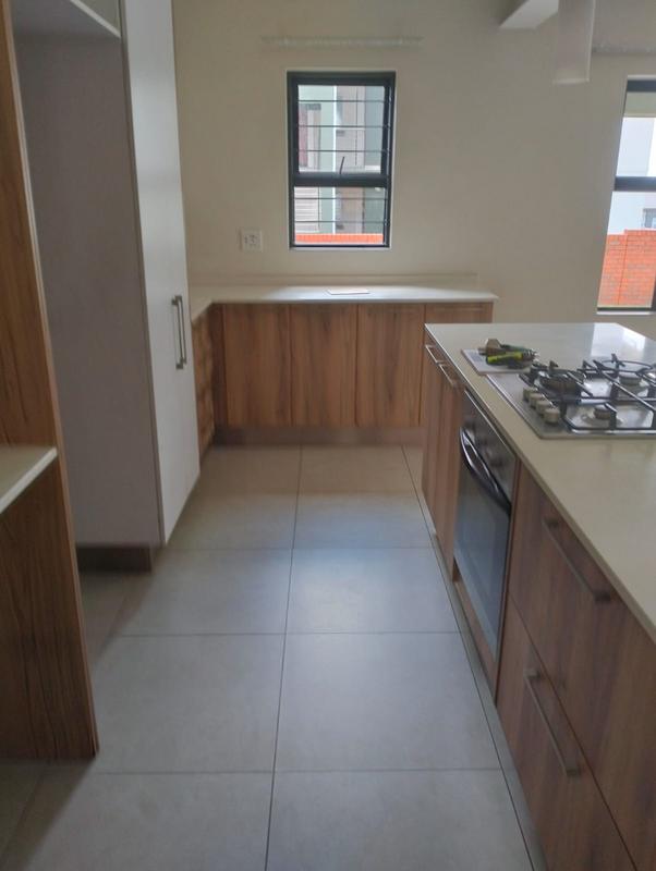To Let 3 Bedroom Property for Rent in Louwlardia Gauteng