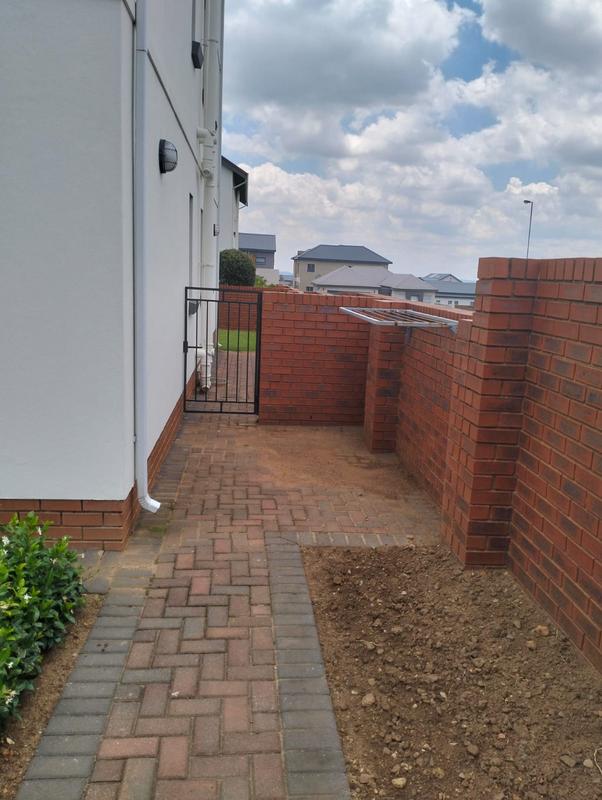 To Let 3 Bedroom Property for Rent in Louwlardia Gauteng