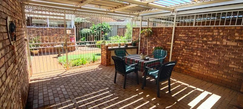 2 Bedroom Property for Sale in Clarina Gauteng