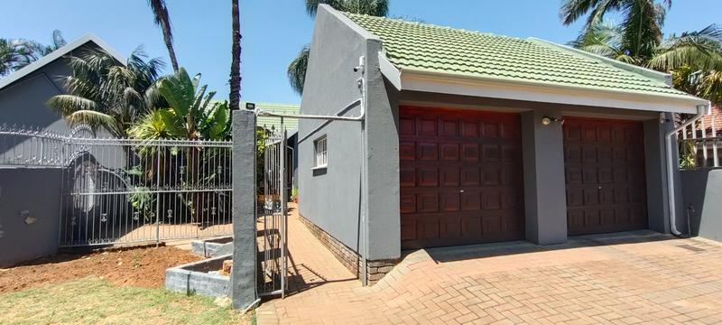 3 Bedroom Property for Sale in Theresa Park Gauteng
