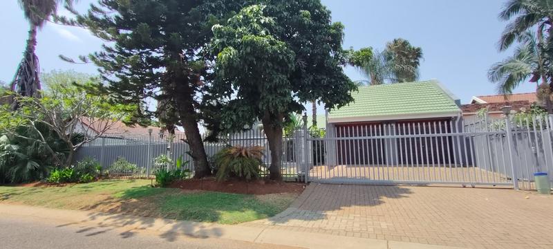 3 Bedroom Property for Sale in Theresa Park Gauteng