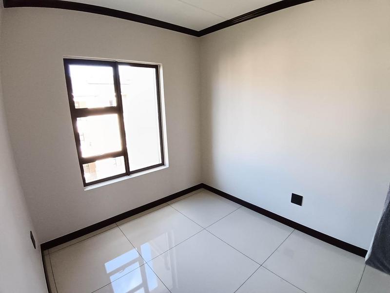 To Let 2 Bedroom Property for Rent in Blue Hills Gauteng