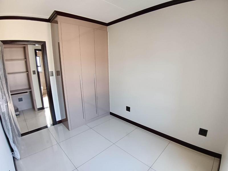 To Let 2 Bedroom Property for Rent in Blue Hills Gauteng