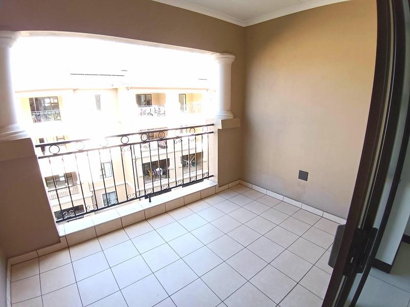 To Let 2 Bedroom Property for Rent in Blue Hills Gauteng