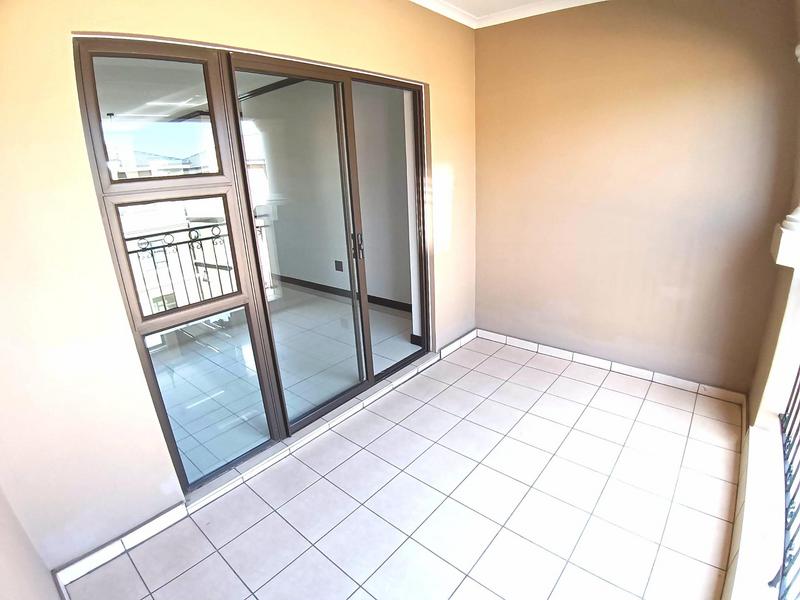 To Let 2 Bedroom Property for Rent in Blue Hills Gauteng