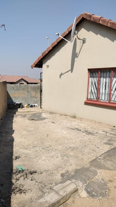2 Bedroom Property for Sale in Naturena Gauteng