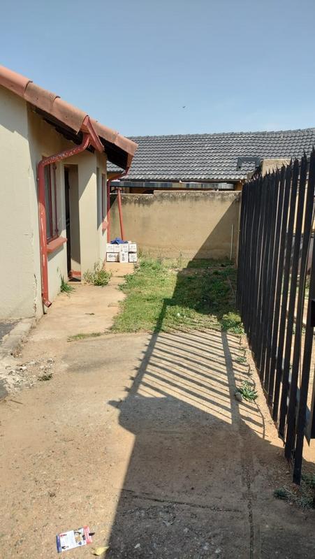2 Bedroom Property for Sale in Naturena Gauteng