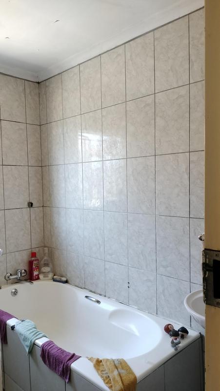 2 Bedroom Property for Sale in Lotus Gardens Gauteng