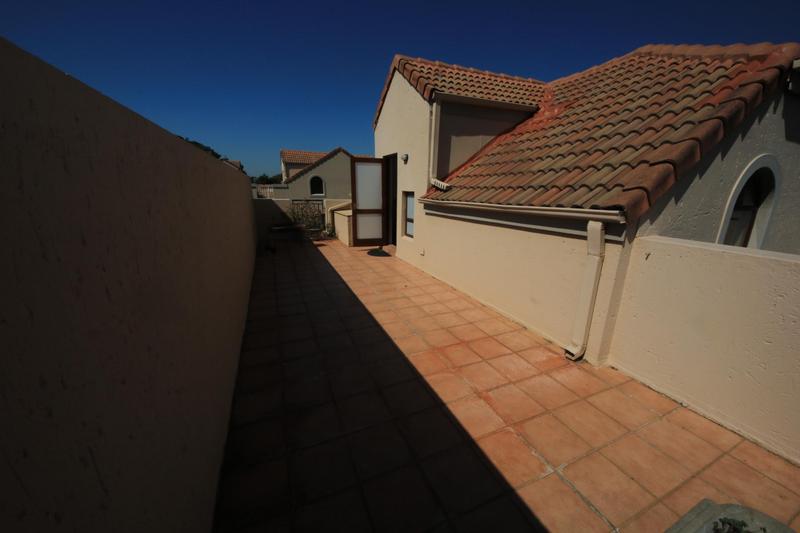 2 Bedroom Property for Sale in Sunninghill Gauteng