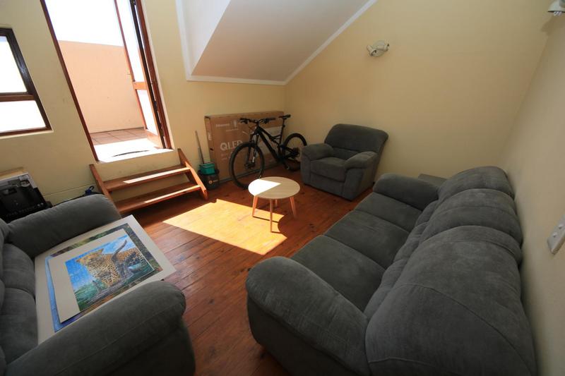 2 Bedroom Property for Sale in Sunninghill Gauteng