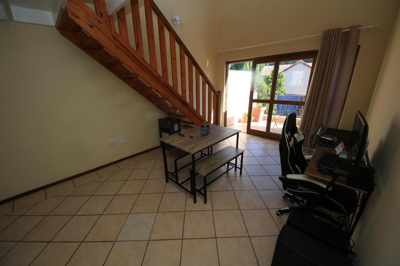 2 Bedroom Property for Sale in Sunninghill Gauteng