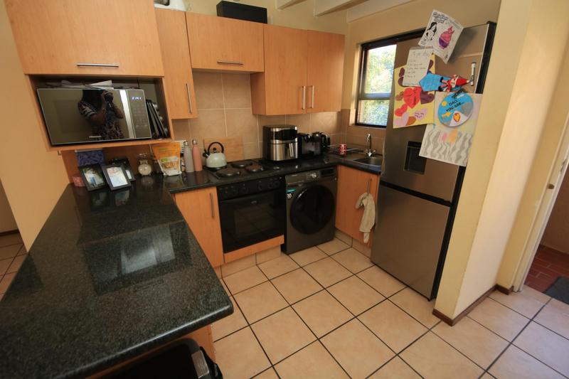 2 Bedroom Property for Sale in Sunninghill Gauteng