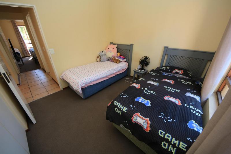 2 Bedroom Property for Sale in Sunninghill Gauteng