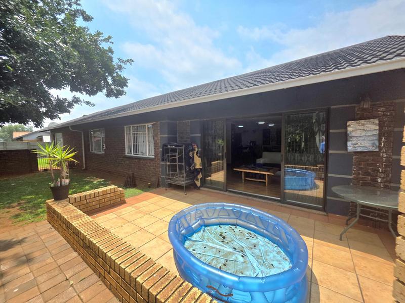 3 Bedroom Property for Sale in Van Dyk Park Gauteng