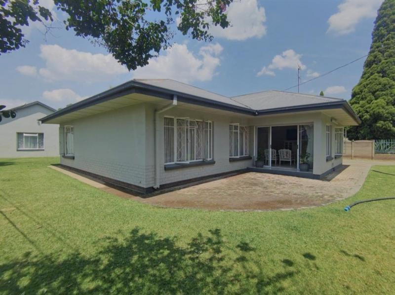 5 Bedroom Property for Sale in Three Rivers Gauteng