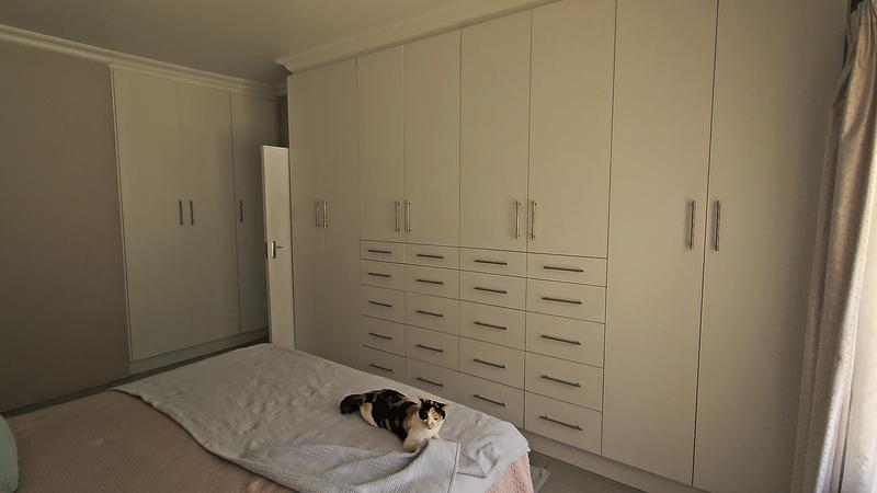 5 Bedroom Property for Sale in Three Rivers Gauteng