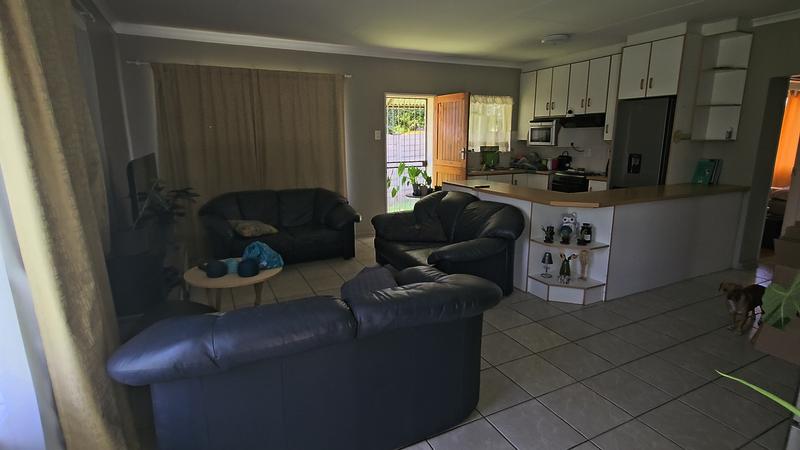 5 Bedroom Property for Sale in Three Rivers Gauteng