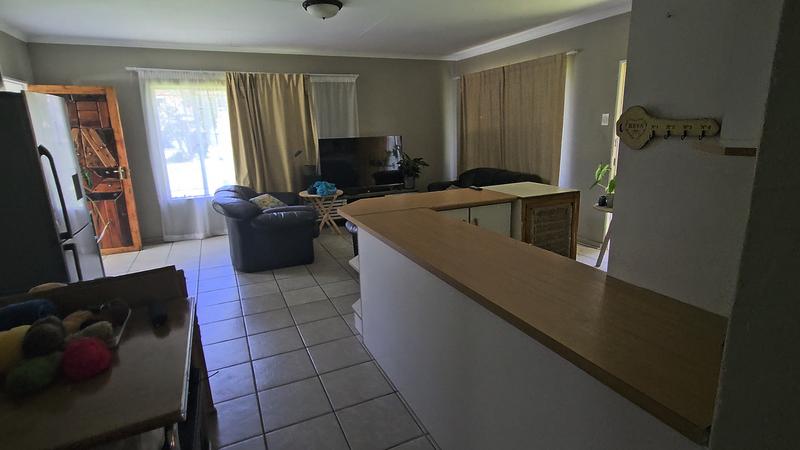 5 Bedroom Property for Sale in Three Rivers Gauteng