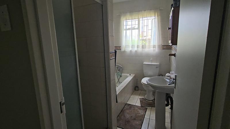 5 Bedroom Property for Sale in Three Rivers Gauteng