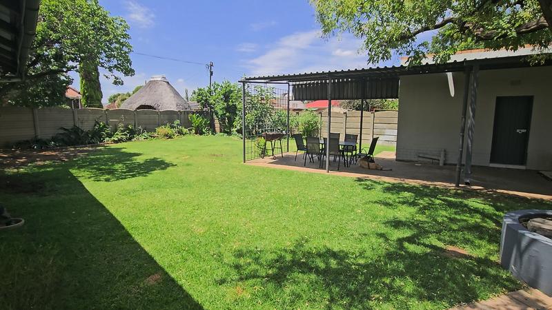 5 Bedroom Property for Sale in Three Rivers Gauteng