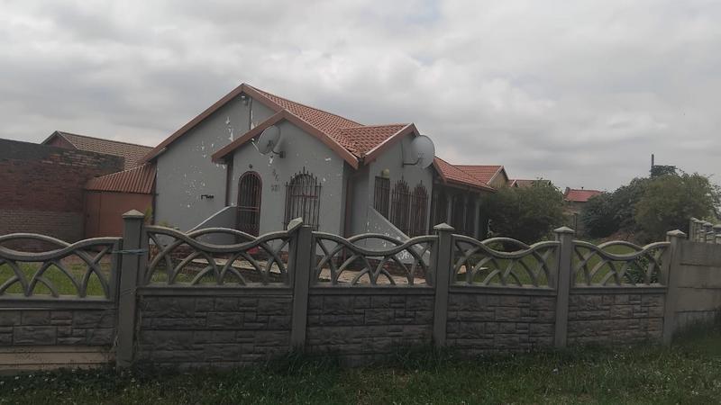 3 Bedroom Property for Sale in Zakariyya Park Gauteng