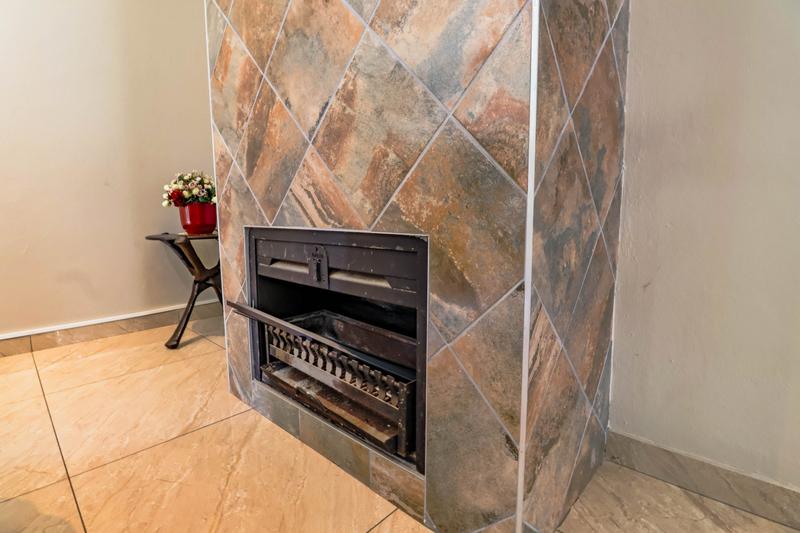 4 Bedroom Property for Sale in Copperleaf Estate Gauteng