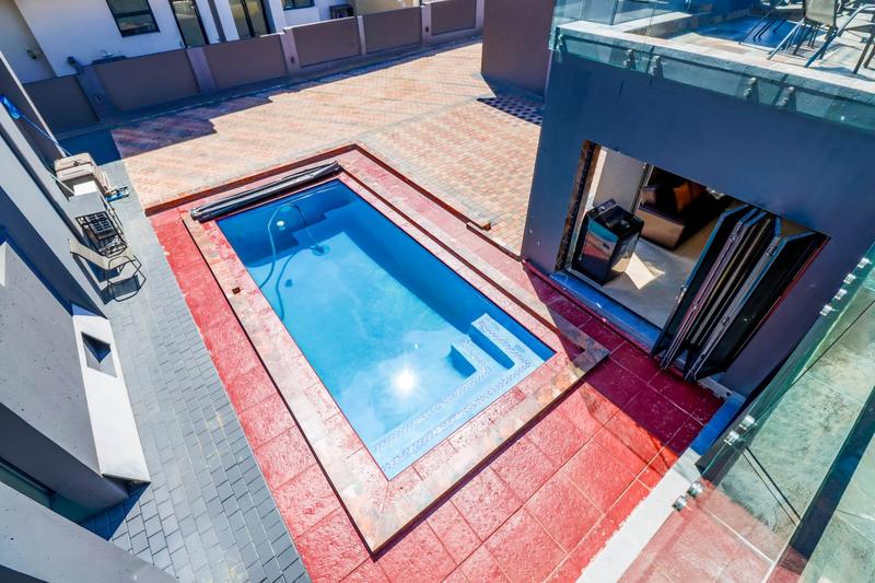 4 Bedroom Property for Sale in Copperleaf Estate Gauteng