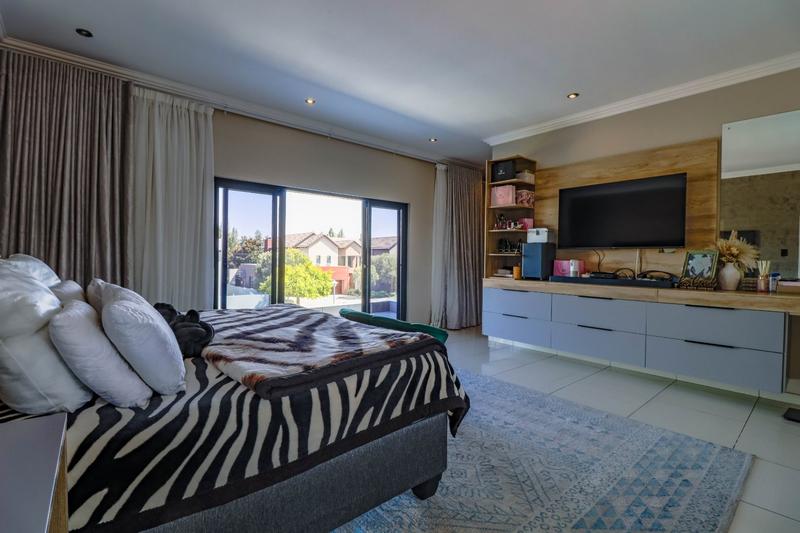 4 Bedroom Property for Sale in Copperleaf Estate Gauteng