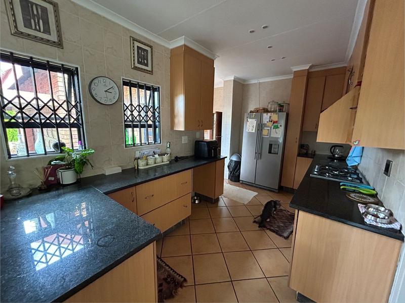 To Let 3 Bedroom Property for Rent in Kosmosdal Gauteng