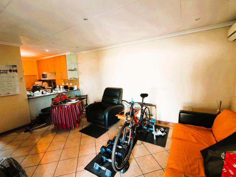 3 Bedroom Property for Sale in Eco Park Gauteng