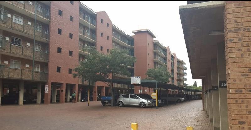 1 Bedroom Property for Sale in Die Hoewes Gauteng