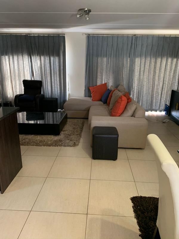 To Let 3 Bedroom Property for Rent in Fourways Gauteng