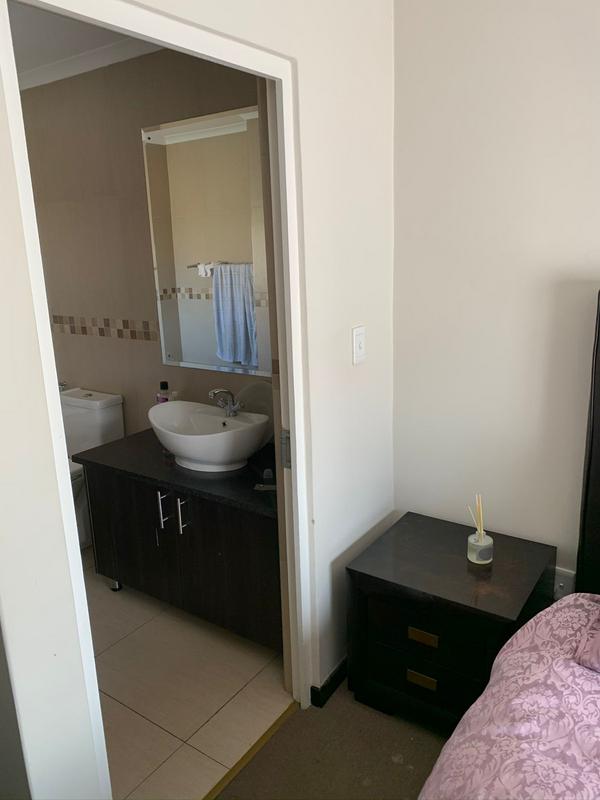 To Let 3 Bedroom Property for Rent in Fourways Gauteng