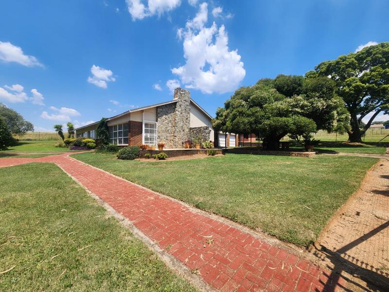 To Let 4 Bedroom Property for Rent in Muldersdrift Gauteng