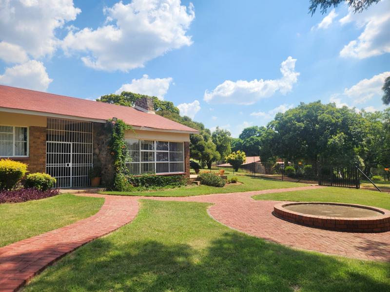 To Let 4 Bedroom Property for Rent in Muldersdrift Gauteng