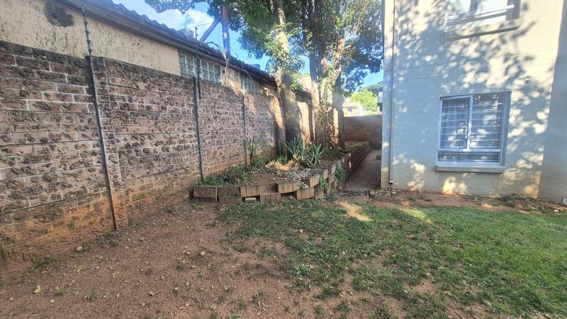 1 Bedroom Property for Sale in Linden Gauteng