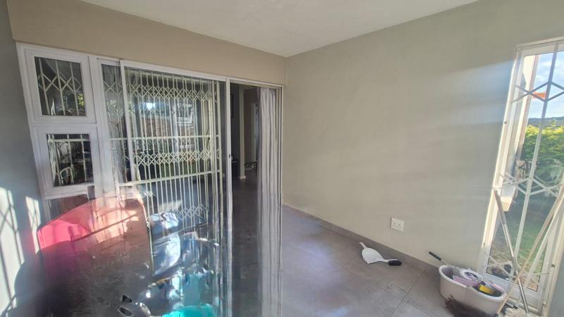 1 Bedroom Property for Sale in Linden Gauteng