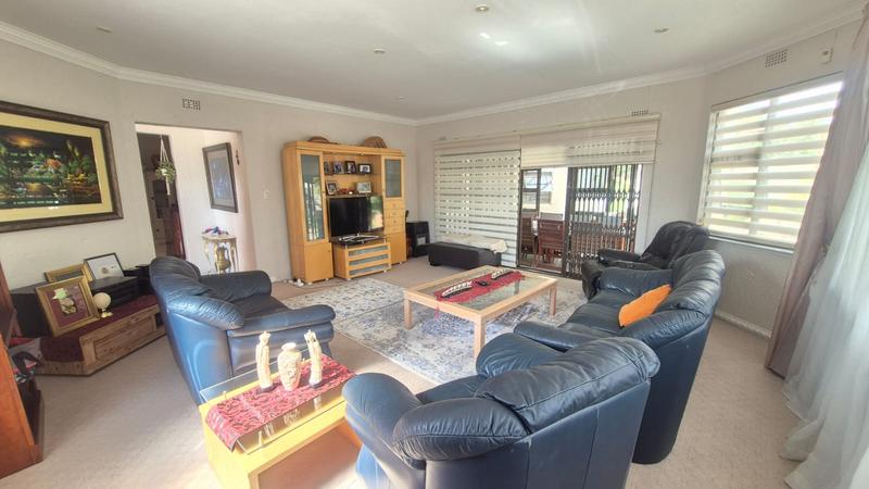 3 Bedroom Property for Sale in Little Falls Gauteng